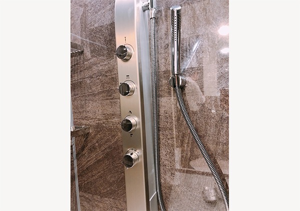 シャワールーム